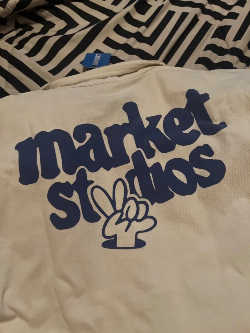 Market Peaceful Jacket